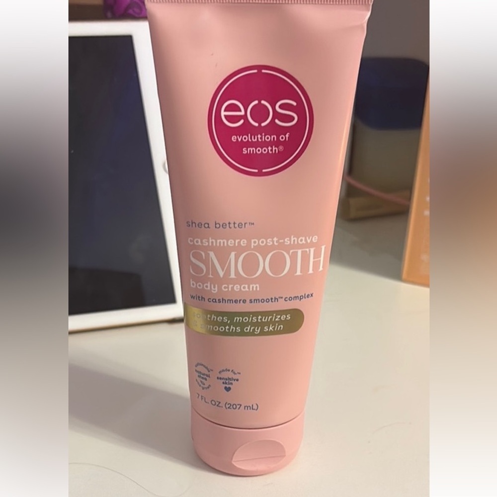 EOS Cashmere Skin Collection Post-Shave Body Cream NEW 7.5 oz - Picture 3 of 5